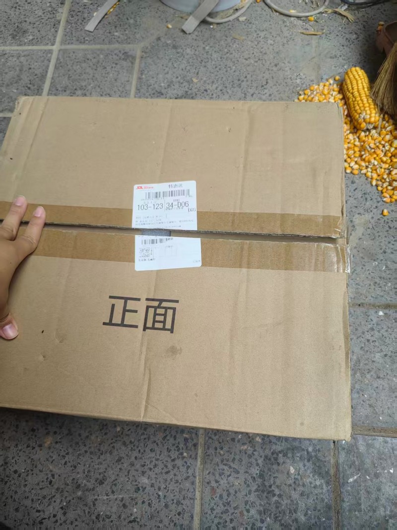 出二手电磁炉，但是里面是新的，单锅，有需要联系。（第 4 张）