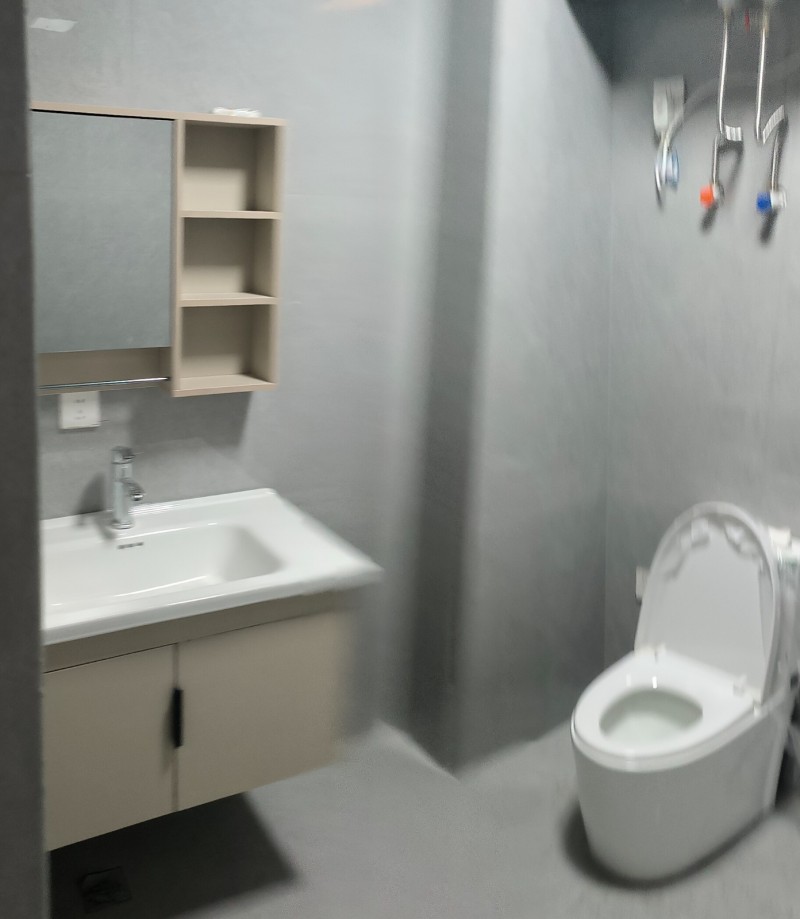 出租 三室两厅两卫，家具齐全，空调热水器洗衣机地暖这些都有，你只管拎包入住就可以（第 3 张）