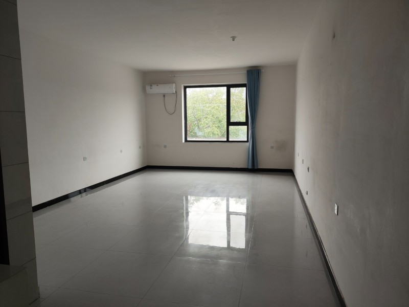 小营店村育才东路中段自建三层楼出租，总共一千多平方，一楼仓库或门面，二楼大小五个（第 2 张）