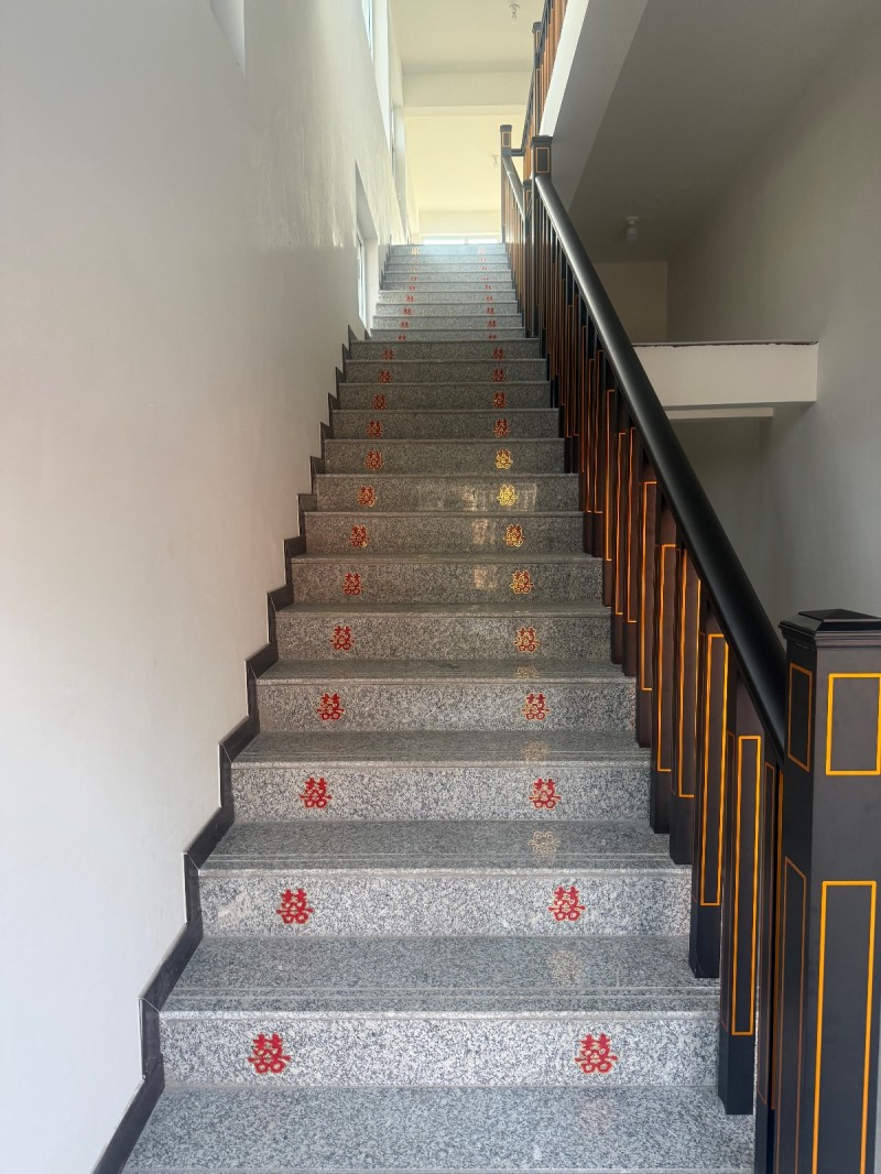 出租～整套小院 出租～一层大仓库 出租～教育培训，工厂场地 出租～自建小区样式新（第 1 张）