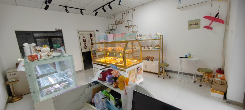 转让门店：
营业中－烘培店在 邯郸 复兴区 锦玉中学附近。
客源稳定，可以随（第 1 张）