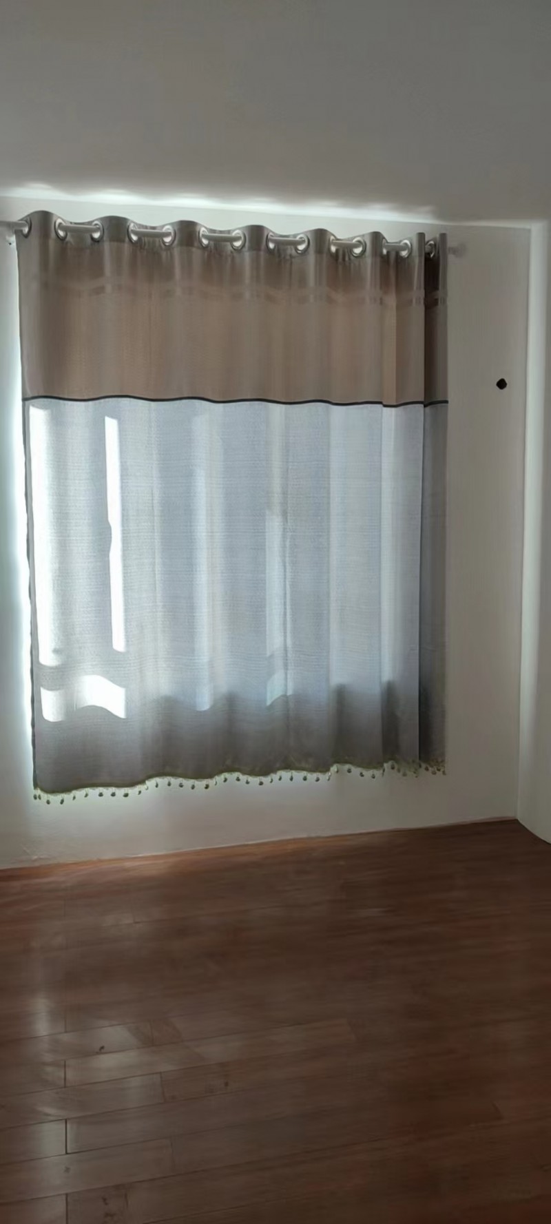 出租翰林公馆2号楼130㎡单元房，三室两厅一厨两卫，15㎡的储藏间，木地板装修，（第 5 张）