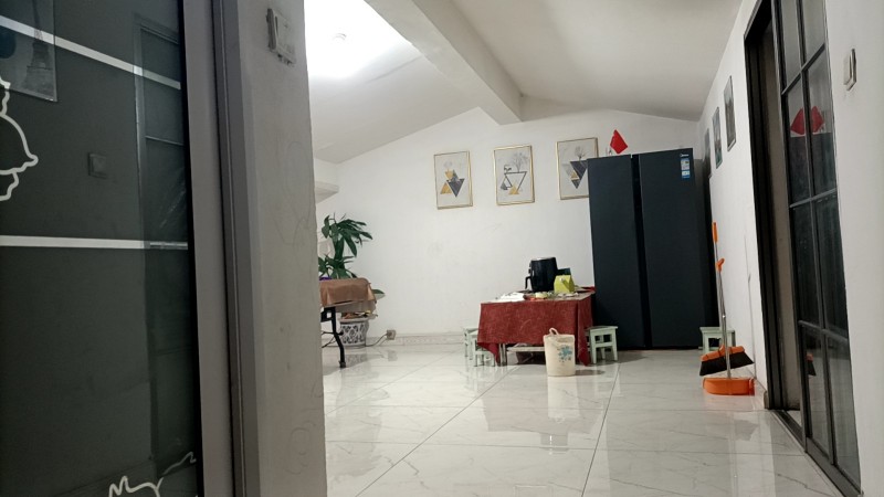 出售个人住房，井店镇四街村前门兴鑫小区六楼七楼带地下室独立厨房独立卫生间独立衣帽（第 9 张）