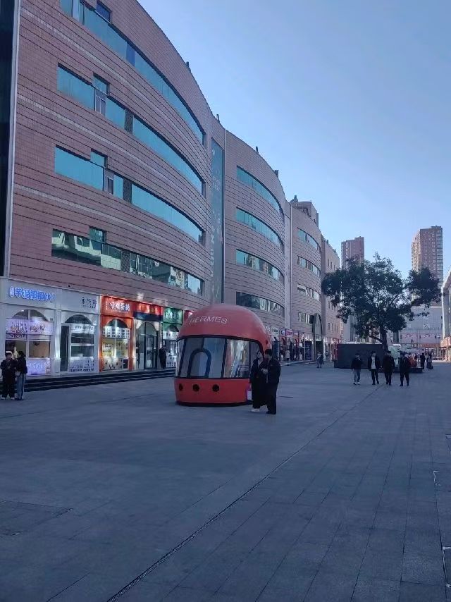 出租康德步行街底商，价格面议，15 平   50 平   100 平（第 2 张）