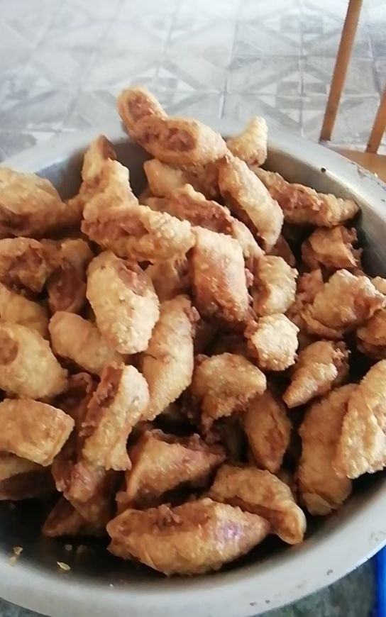 春节自用，走亲访友∴本店春节供应酥鱼肖各缯肘坛子肉梅菜扣肉，扒肘子等，（第 1 张）