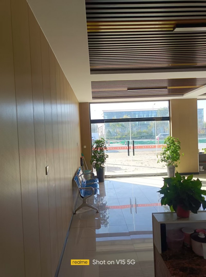 出租
位于肥乡区与邯山区交界处郝庄村最西头309路北门市两间，停车方便
，精（第 4 张）