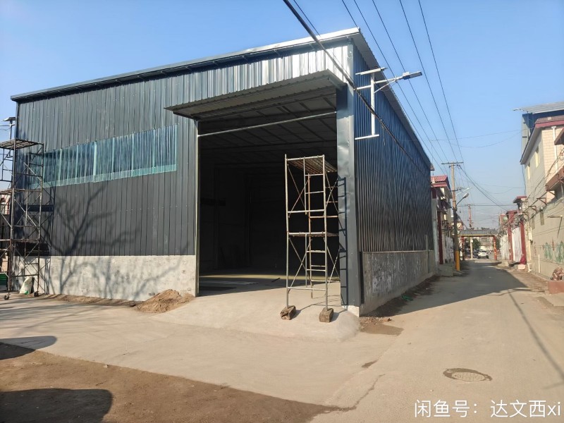 钢结构厂房出！空间大，门高，进出方便，适合做仓库、物
流、机械加工啥的～
厂（第 1 张）