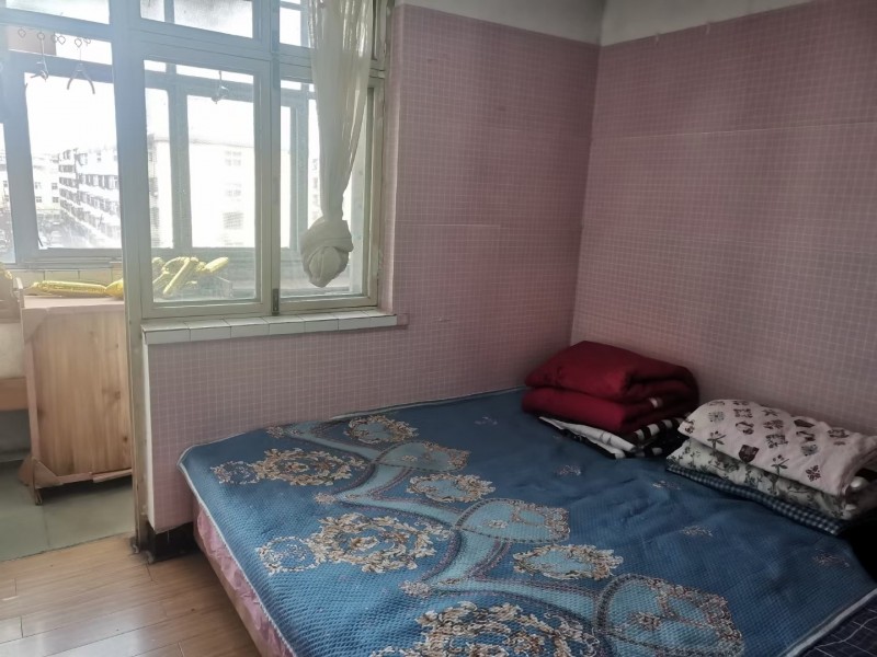 出租：丛台区东风路上家属院，2室一厅，有小房有停车位，家电家居齐全，双气，拎包入（第 2 张）