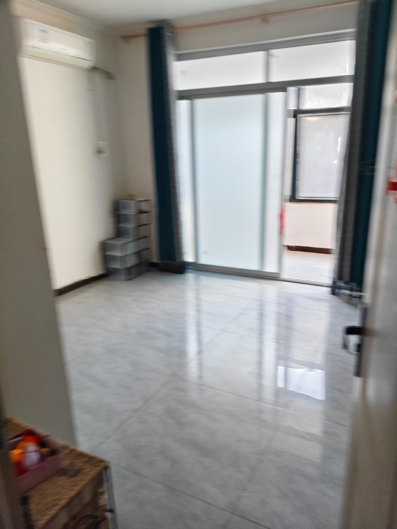 刘懂村自建小区房出租，3室2厅2卫空调取暖，制冷带热水器，洗衣机，位置在赵王不夜（第 4 张）