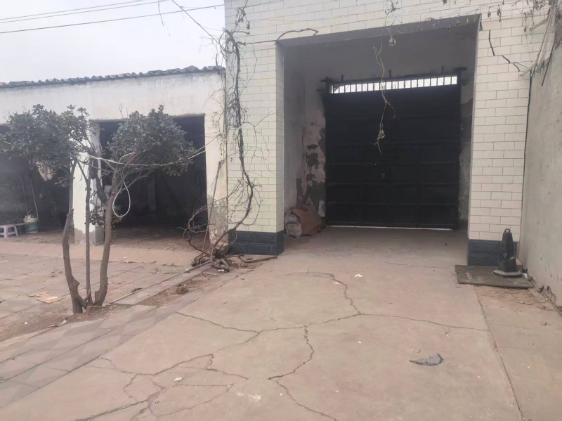 出租一座农村小院，建筑楼房两层，楼下客厅，厨房,大小三个卧室,楼上客厅、卫生间、（第 3 张）