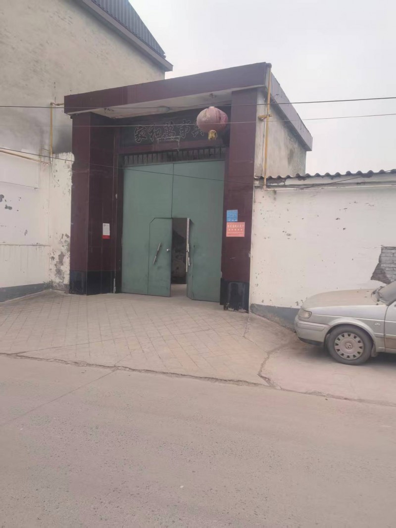 出租一座农村小院，建筑楼房两层，楼下客厅，厨房,大小三个卧室,楼上客厅、卫生间、（第 9 张）