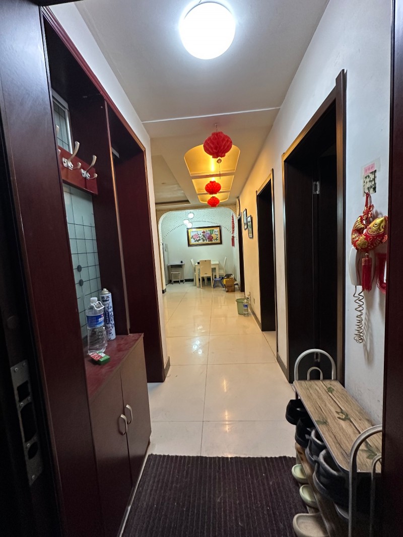 出租家和小区4楼平三一厅靠近广平小学天然气地暖均可用家具家电齐全拎包入住（第 2 张）