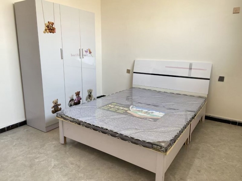房屋出租！三室一厅、一厨一卫水电齐全。紧邻实验三小学，明德小学联华超市，地处城中（第 4 张）