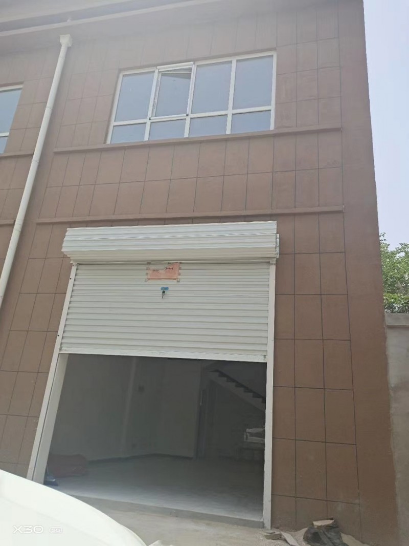 幸福港湾大门北有旺铺出租，上下120平（第 1 张）