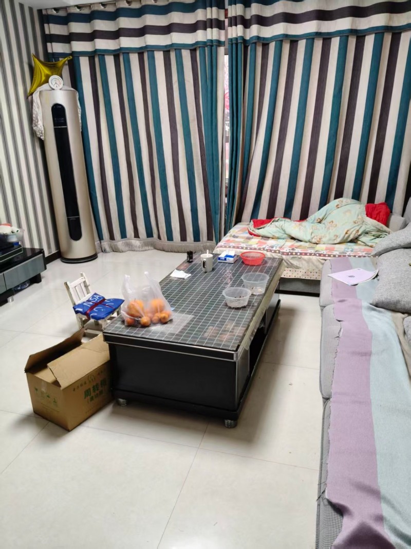 出租东方城单元房！一个月六百包括物业费（第 1 张）