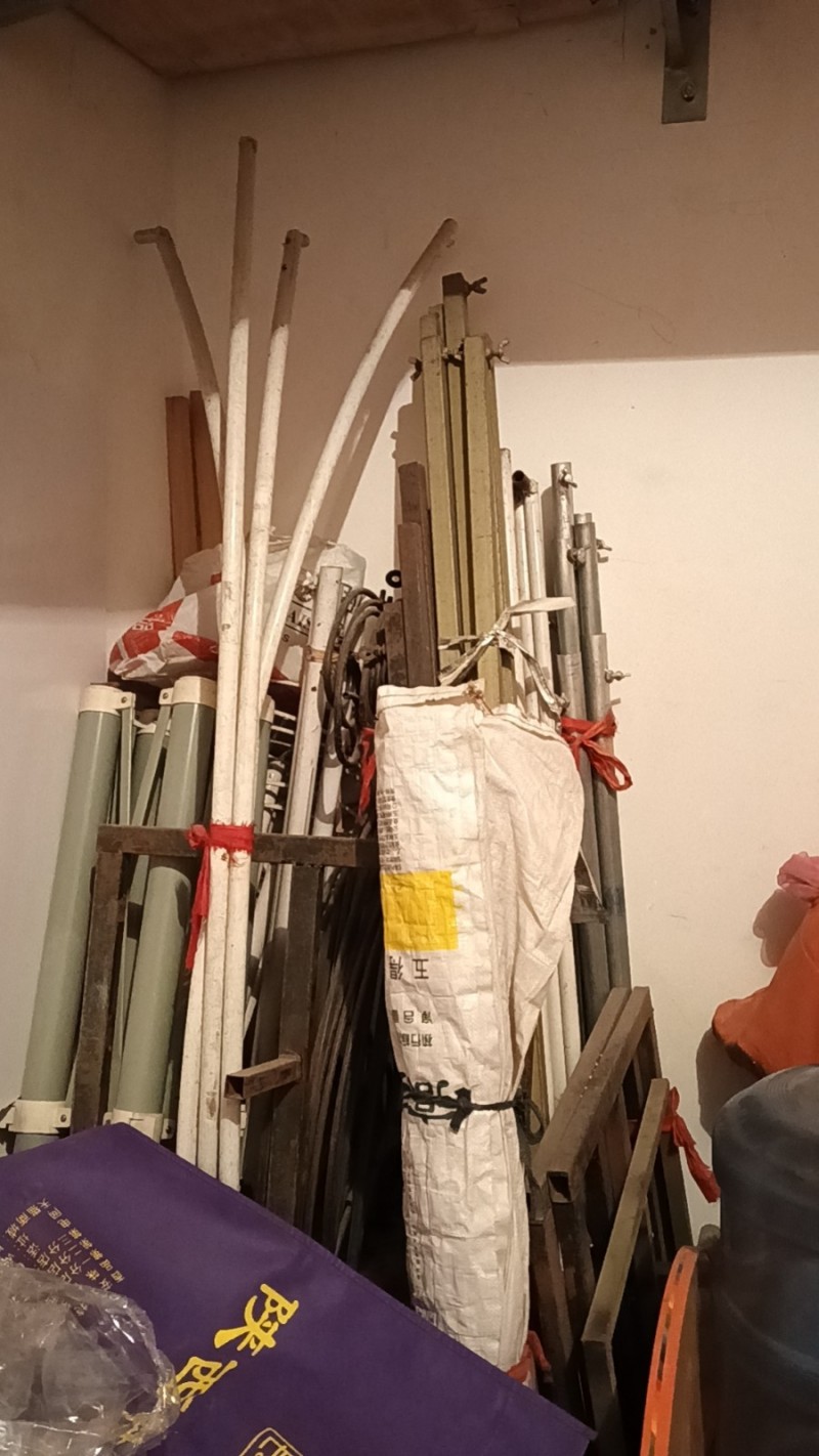 婚庆物品甩卖，有拱门风机三套路引地毯泡泡机等等（第 1 张）