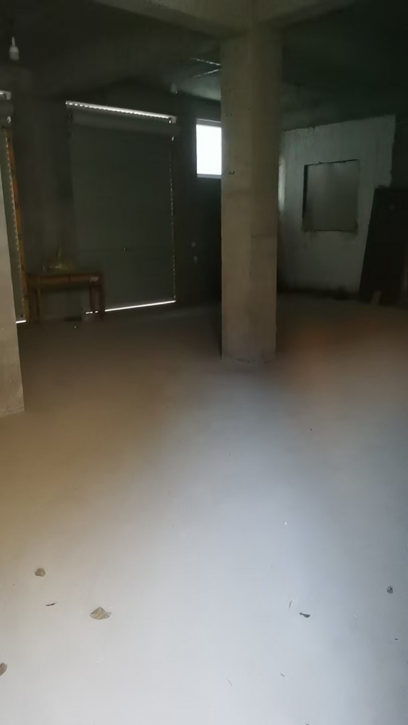 【自建房】出租一层一百多平，位置在广安路中段路南，交通方便 需要的请联系（第 2 张）