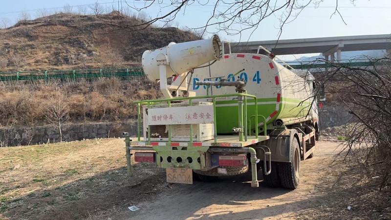 出售个人一手洒水车，23年东风多利卡D9，康明斯发动机，195马力，水罐有效容积（第 3 张）