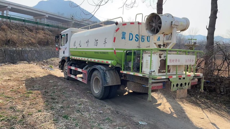出售个人一手洒水车，23年东风多利卡D9，康明斯发动机，195马力，水罐有效容积（第 2 张）