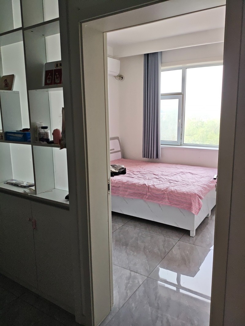 出租磁县福馨苑小区，面积110三室两厅两卫精装修步梯五楼，部分家具家电都带，基本（第 2 张）