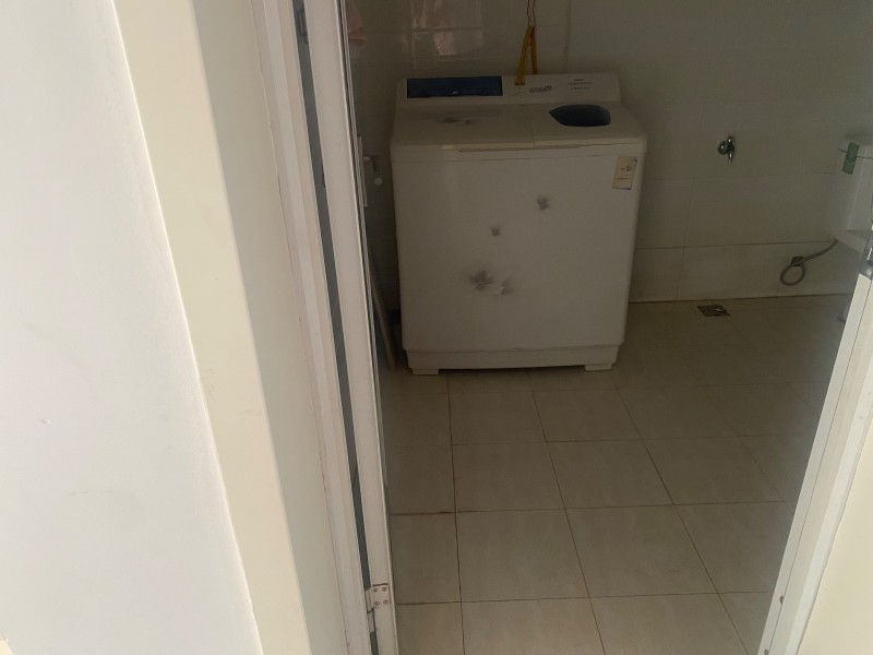 出租祥和苑小区 
9号楼一单元，三室两厅两卫，精装修，家电家具齐全，有天然气，（第 6 张）