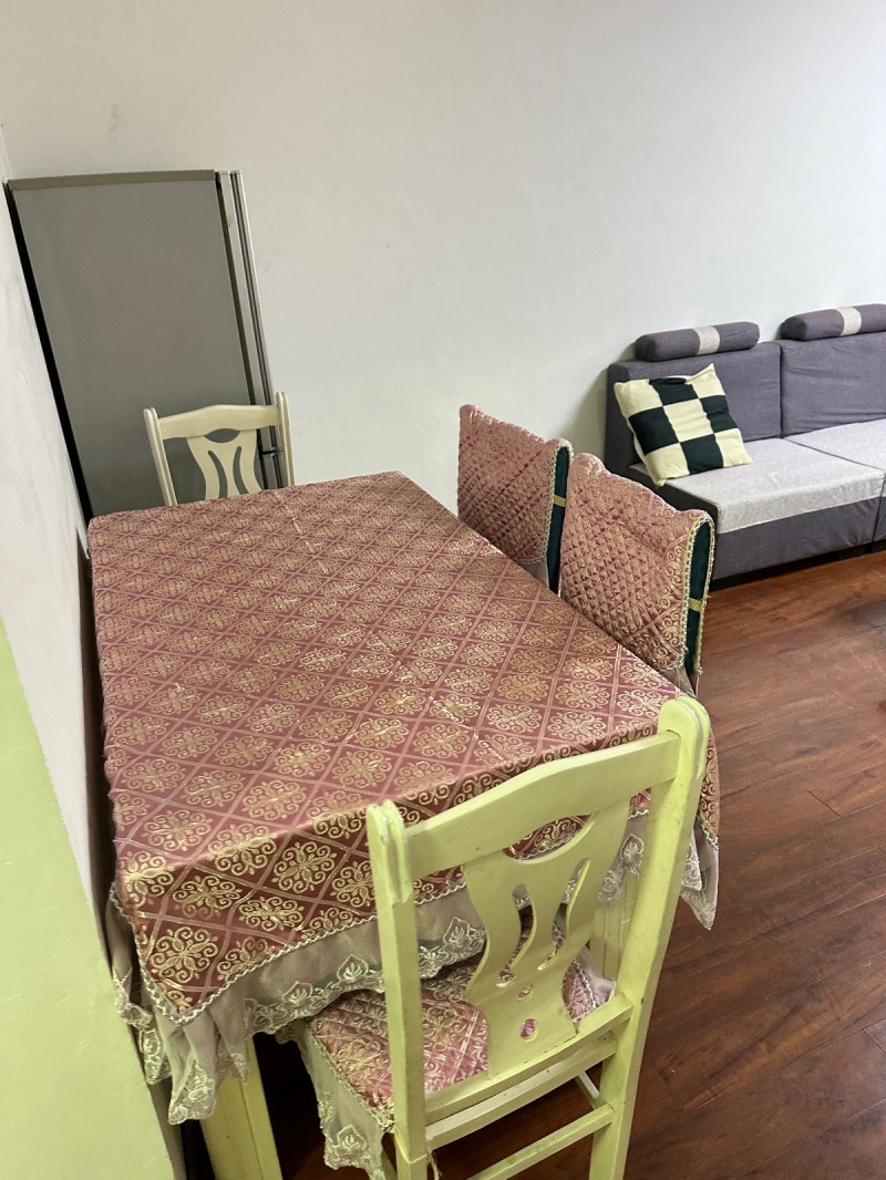 出租：新妇幼医院附近盛瑞华庭小区、115平、三室一厅一卫、简装、育花小学、对面！（第 4 张）