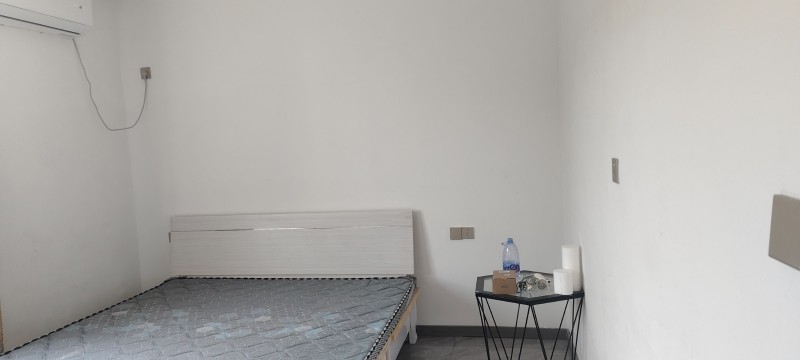 【江南苑附近自建房】实验二，经济开发区小学，二中附近！一室一厅一卫家具空调天然气（第 1 张）