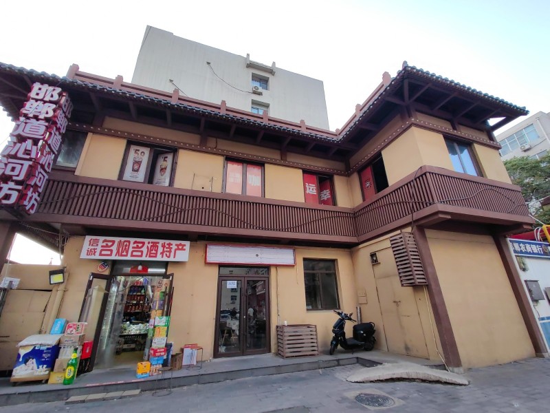 空转门市，上下一共两层，有150平米，南边邯郸道，北边学步桥，位置特别好，有需要（第 2 张）