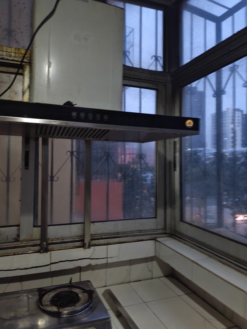 出租农林路116号院，3楼，带小房，近邯山万达和滏阳公园，周边设施齐全。（第 3 张）
