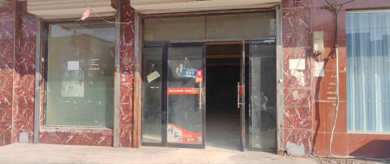 110平方，门市可做饭店，仓库之类的（第 1 张）