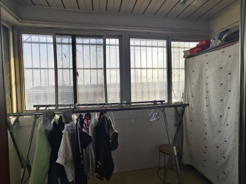 复兴区泽信云樾天著旁新欣佳苑小区单元房二层（共六层），3室2厅1卫，面积86.4（第 8 张）