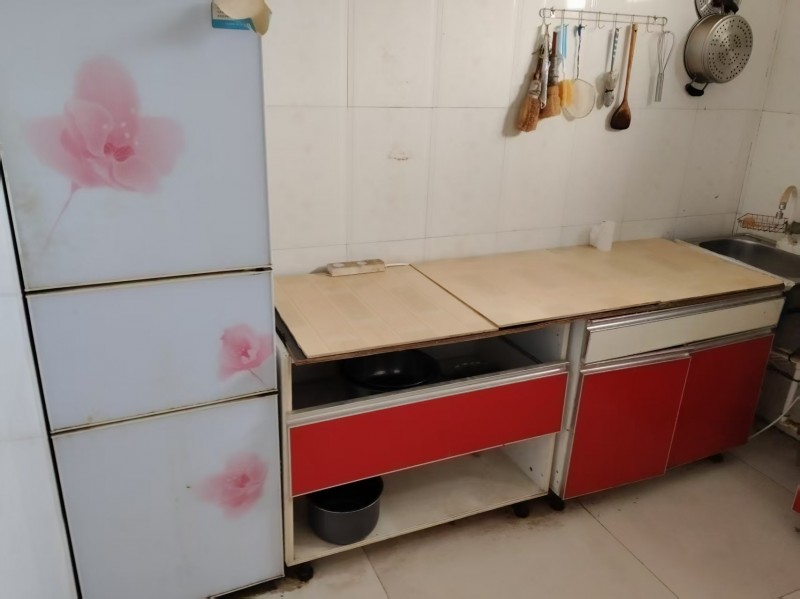 房屋出租，地址滏东大街与滏漳路交叉口，明珠花园小区东行100米二楼，两个卧室带客（第 7 张）