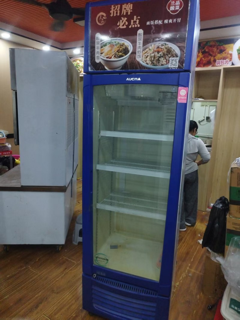 出售空调，饮料柜，餐桌椅等（第 3 张）