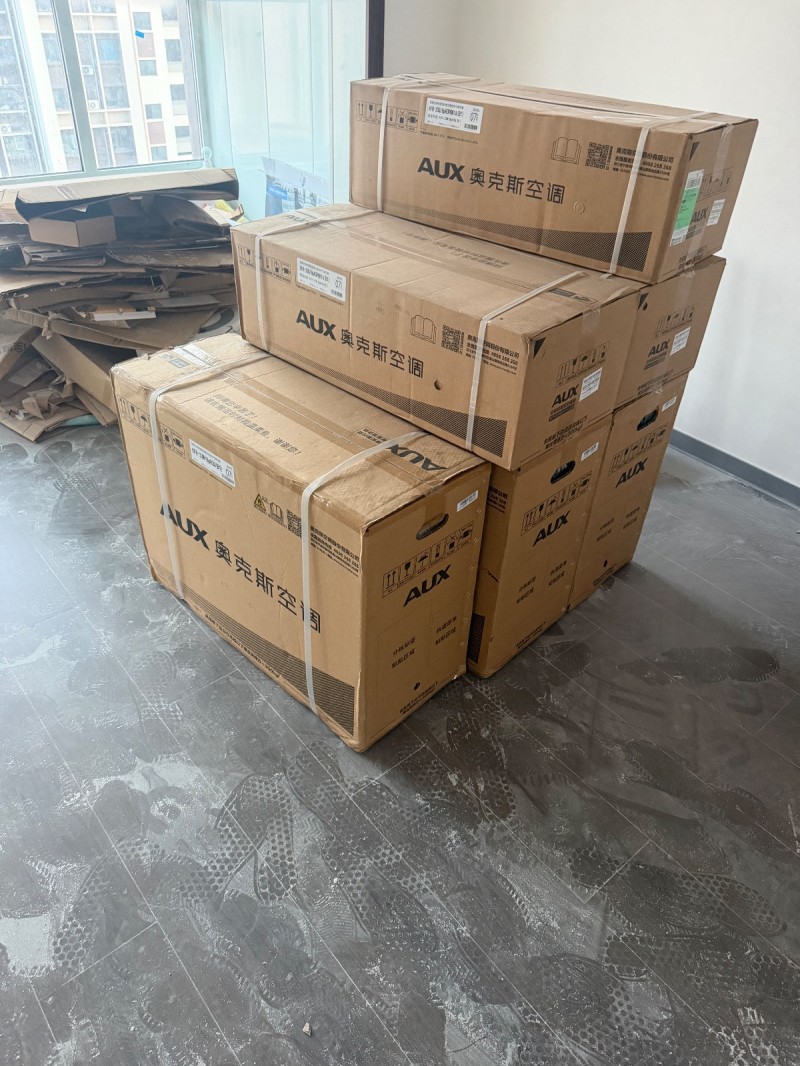 【首次出租】出租阳光城二期132平，三室两厅二卫，全新的家具家电齐全，空调，洗衣（第 2 张）
