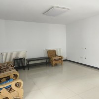 南关明德小学（水岸星城）附近三室一厅，带地暖，含家具能洗澡，独立卫生间，拎包入住（第 1 张）