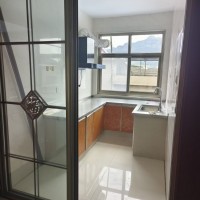南关明德小学（水岸星城）附近三室一厅，带地暖，含家具能洗澡，独立卫生间，拎包入住（第 4 张）