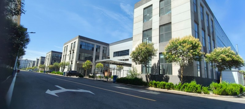 邯郸临漳现有新建厂房对外出售，单层、层高12.8米、独门独院、面积大小可选；
（第 5 张）