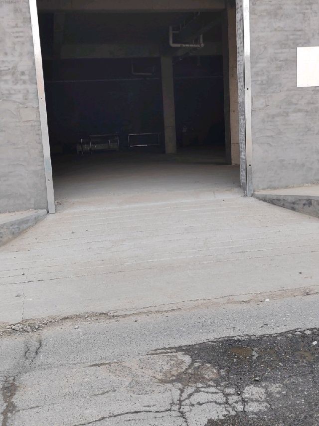 出租仓库，可做门市，直播间，小型加工厂等。面积100到1000平米都有，可整租可（第 3 张）