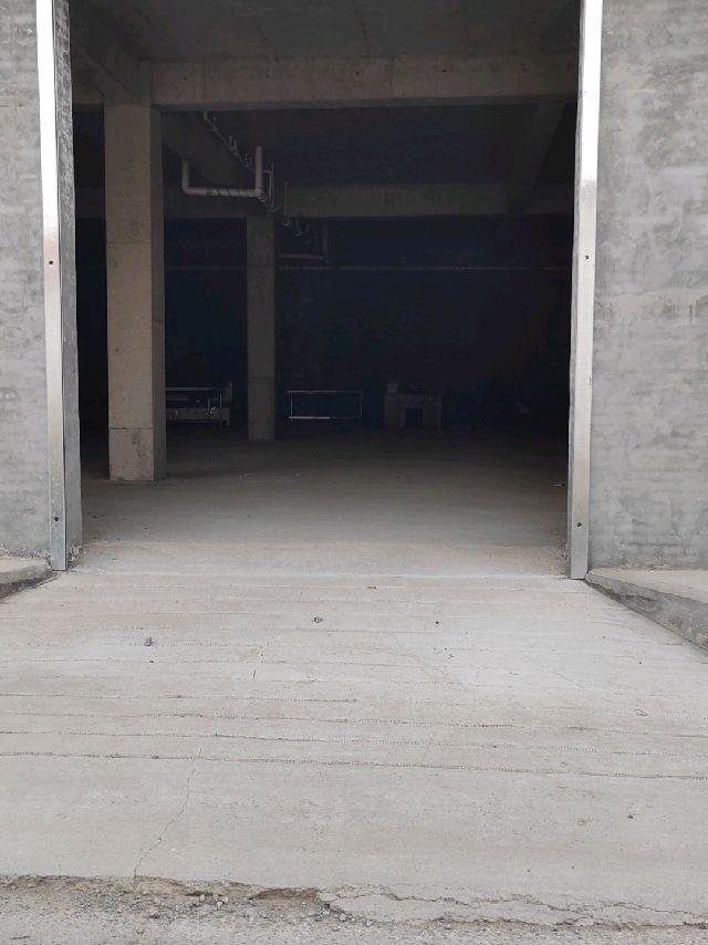 出租仓库，可做门市，直播间，小型加工厂等。面积100到1000平米都有，可整租可（第 2 张）
