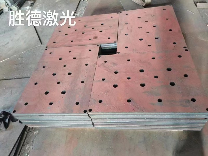 胜德大型激光
邯郸市永年区最便宜  出货最快的实体厂家  本厂拥有2台大型激光（第 8 张）