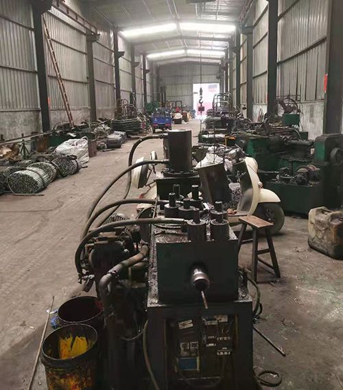 主营：10-20盘条 
单头螺栓，双头螺栓，拉条，U型丝，方形卡，7字地脚螺栓（第 1 张）