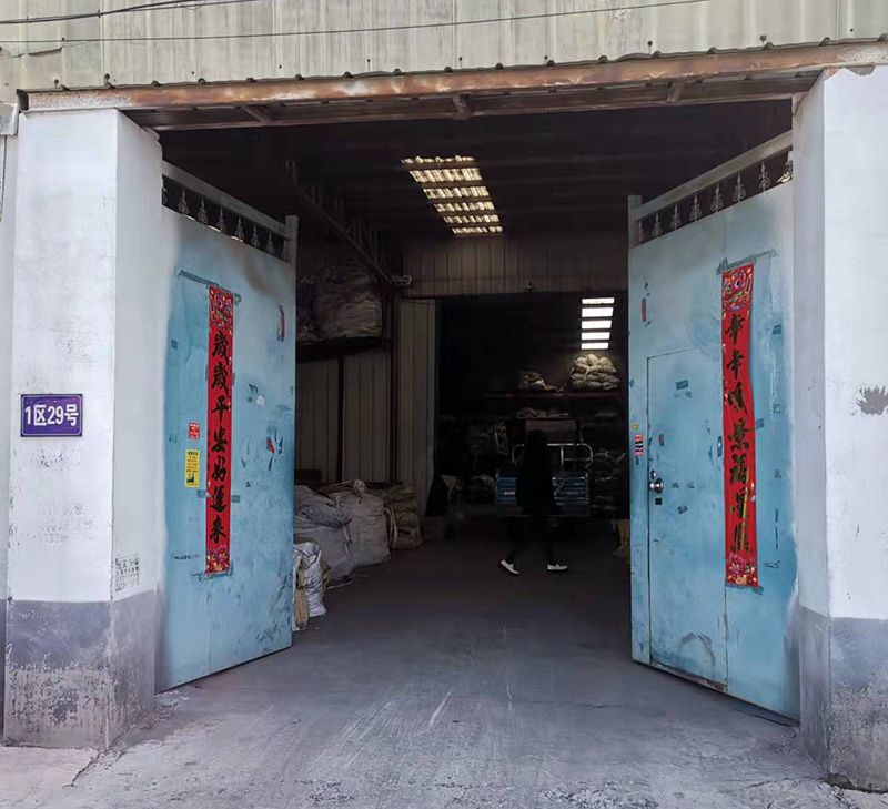 永军现货U型丝大全
主营：市标，国标，非标，加长，U型丝。天燃气托卡，避雷卡，（第 1 张）