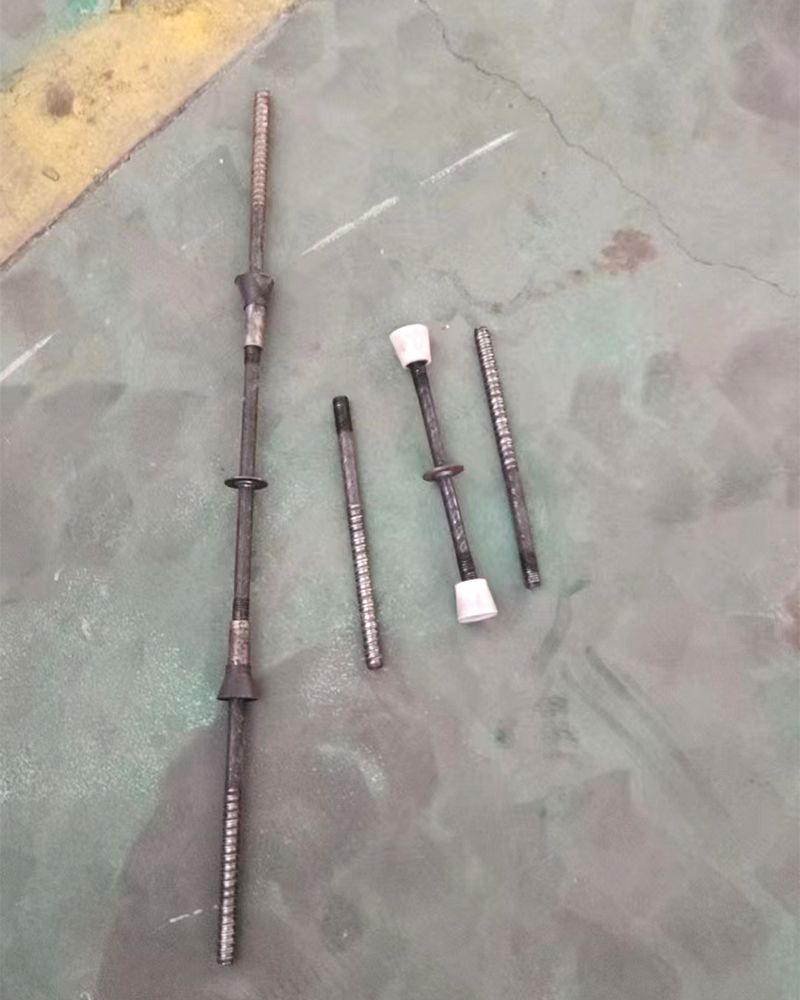 豪胜三段止水螺杆厂家
主营：三段止水螺杆
地址：刘营（第 2 张）