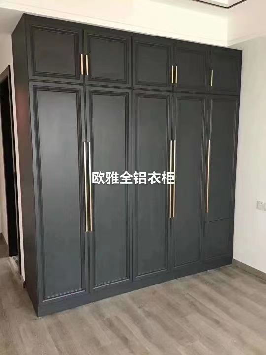 欧雅全铝家居厂
我厂生产全铝衣柜、全铝橱柜、全铝洗衣柜、全铝浴室柜等全铝家居产（第 3 张）