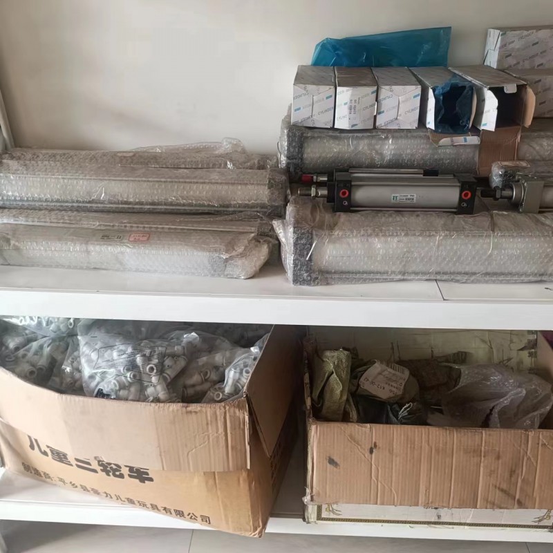 转让：朱庄气动五金门市转让
转让内容：电磁阀 气管 接头 气缸 气源 密封圈 （第 3 张）