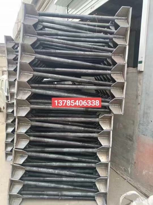诚信二保焊焊接
专业焊接，来图定做，地脚，预埋件，各种异形件，质量保证出货快，（第 1 张）