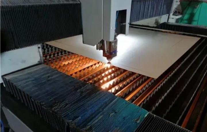 邯郸泉创制造有限公司
激光割板 激光割板 大型剪板大型 冲床可加工5-50厚钢（第 2 张）
