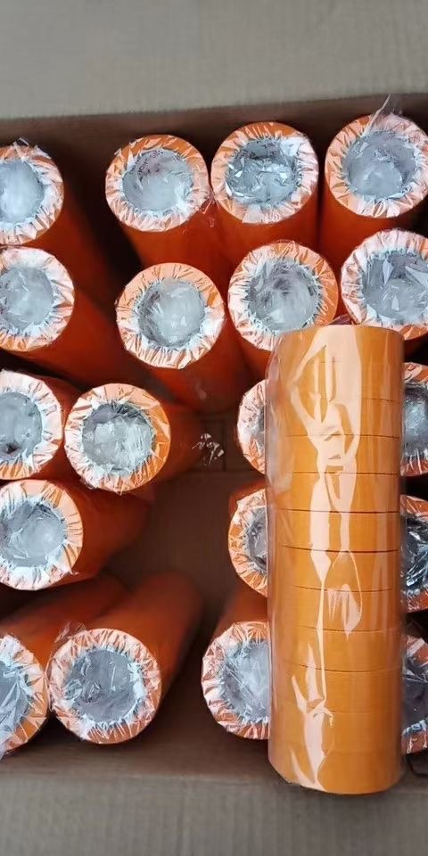 本厂主产各种胶带。
有BOPP封箱胶带，印字胶带，美纹纸胶带，PVC电工胶带，（第 4 张）