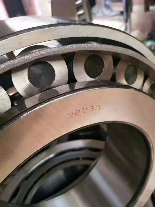 华杰精工轴承
组装轴承 减速机轴承
大7类落套翻新轴承，原厂积压軸承，组装轴（第 1 张）