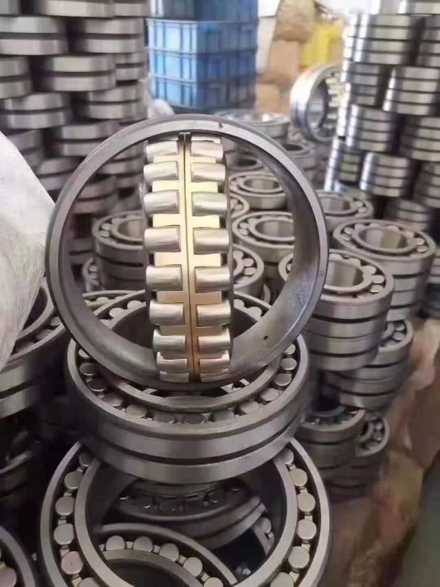 杰特三类轴承制造有限公司
三类高端贝氏体精品轴承
保持器 超精滚子
型号齐（第 1 张）